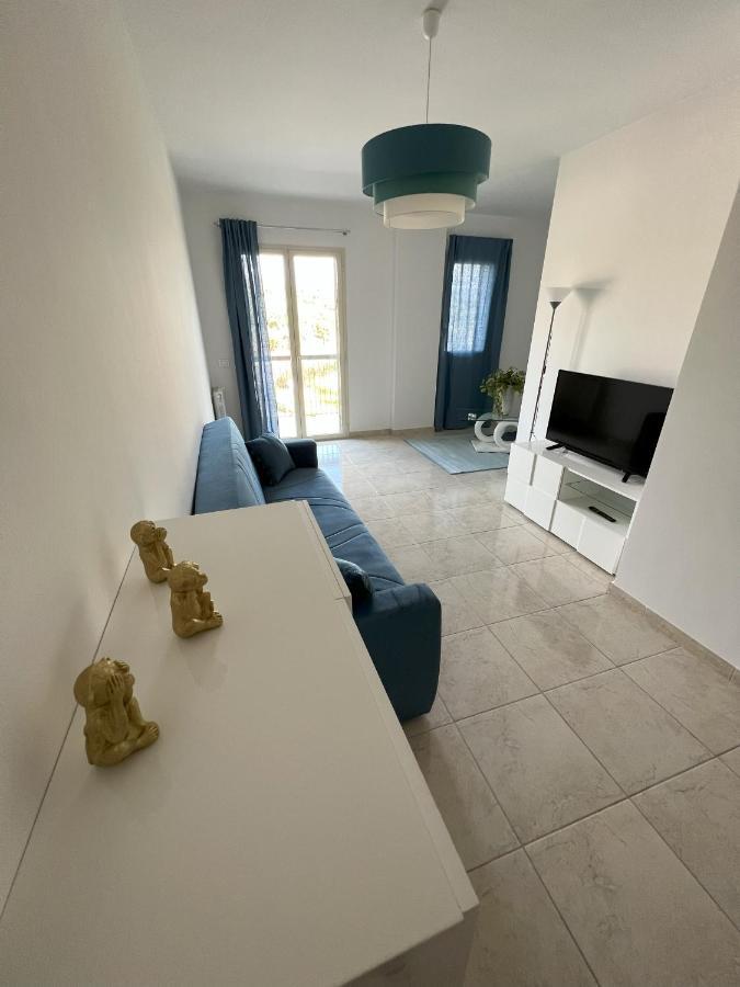 Casa Vacanze Le Tre Scimmiette Paterno  Exteriör bild